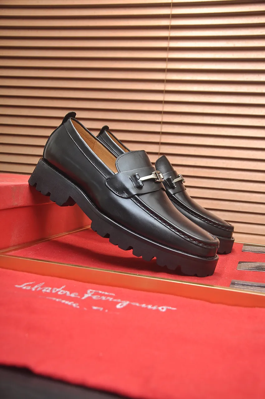 Men's shoes 💰500💶[Ferragamo/Ferragamo] The latest model in the counter. Original imported high-quality cowhide with open edges + imported 🐂 water-dyed cowhide lining + original luxury metal buckle + original combined outsole. Comparison without pressure 38--45 (45 is custom-made and cannot be returned or exchanged)